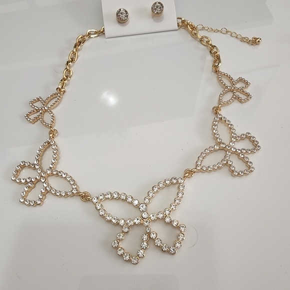 NEW Butterfly Crystal Golden Necklace Y2K - Picture 4 of 7
